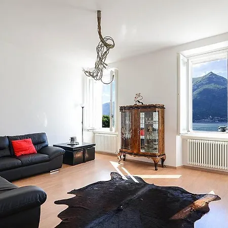 Sleeps 6 Air Con Wifi *
