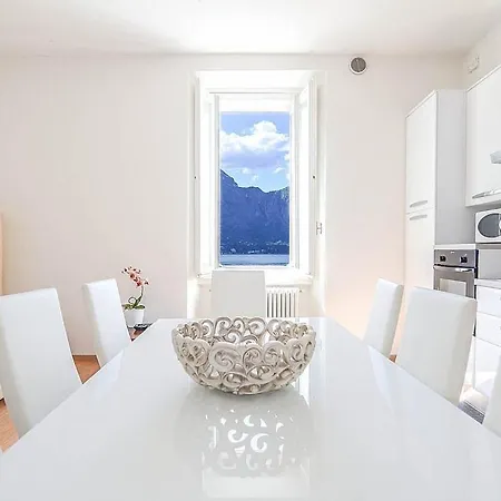 Sleeps 6 Air Con Wifi דירה בלאג'יו